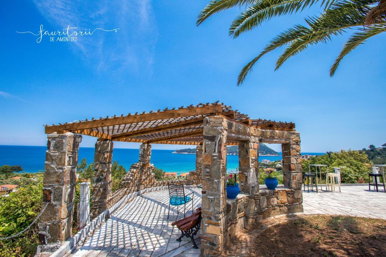 Kinira Beach Hotel Exterior foto